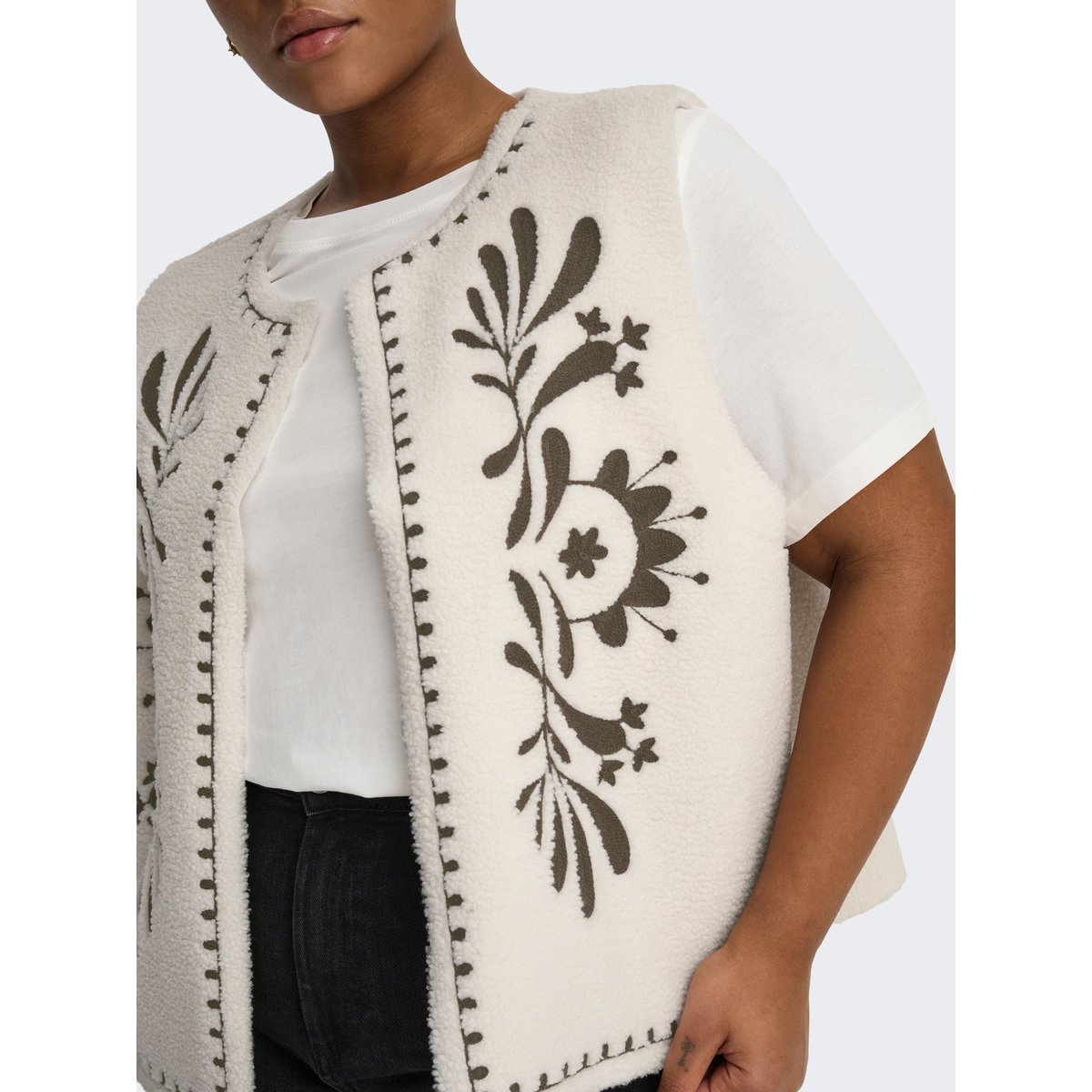 Gilet jet stream, ONLY CARMAKOMA