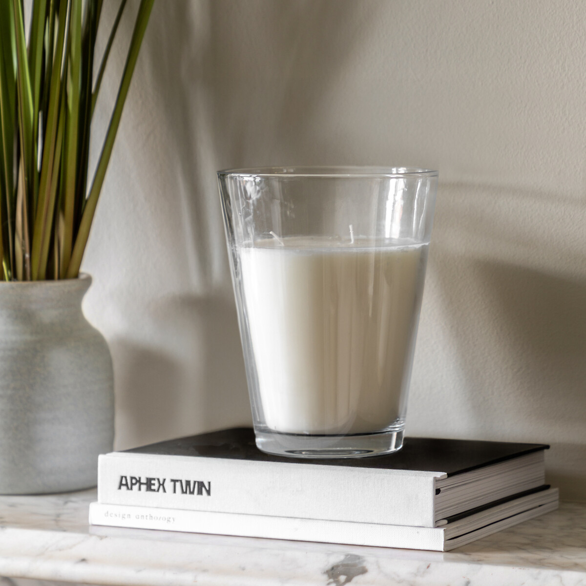 Small English Pear & Freesia Scented Glass Candle white, ÉDITÉ