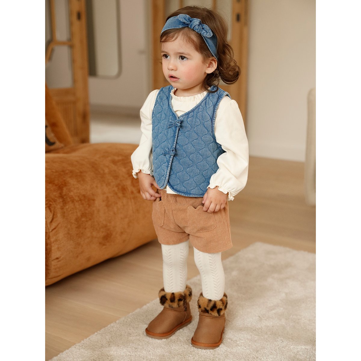 Ensemble bébé 4 pièces T-shirt + gilet + short + bandeau caramel, VERTBAUDET