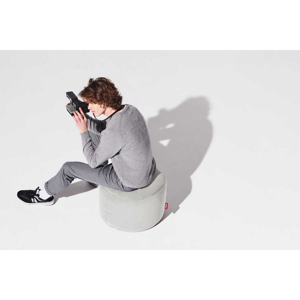 Pouf en polyester 100 % recyclé POINT cool grey, FATBOY