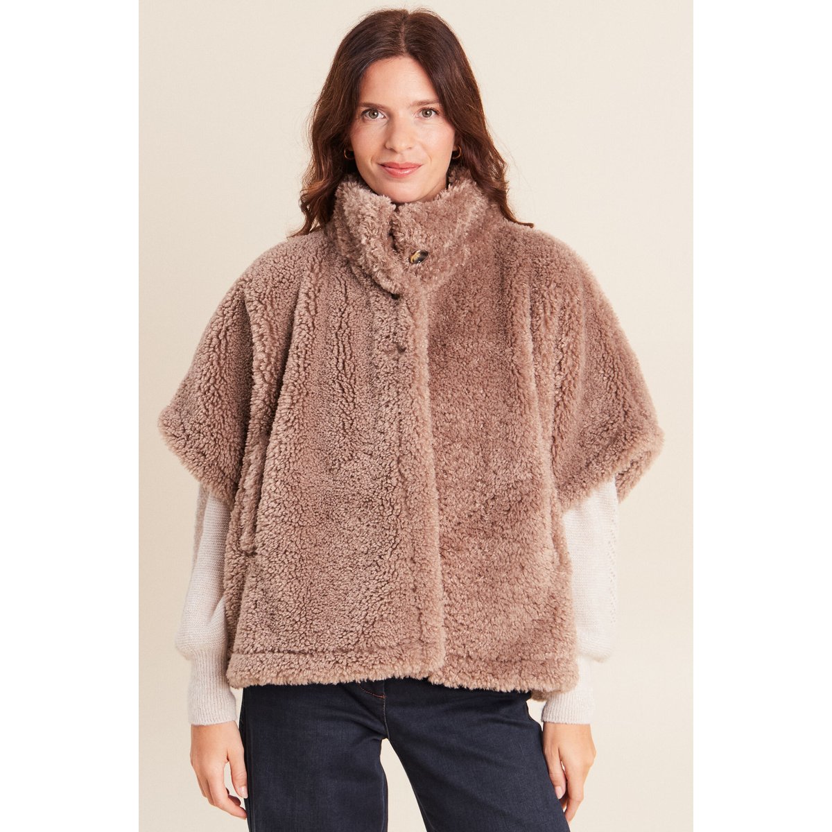 Poncho taupe, BREAL