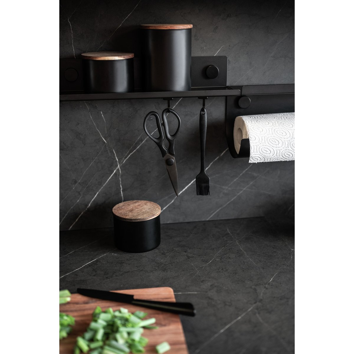 Etagère murale de cuisine pour épices Jet noir, WENKO