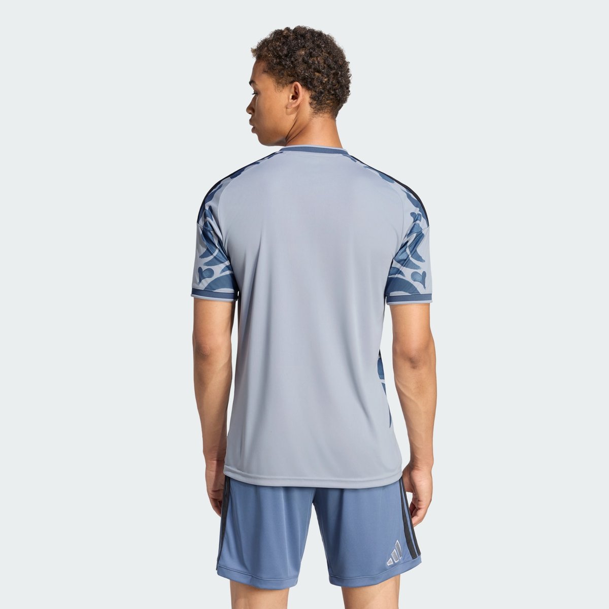 Maillot Third Eintracht Francfort 26/27 Maillot Third Eintracht Francfort 26/27 halo silver, adidas Performance