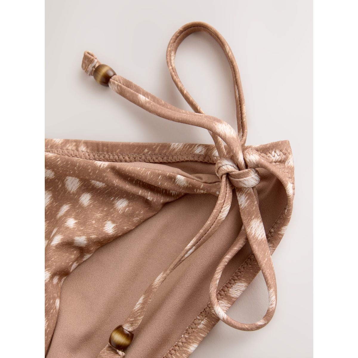 Bas de bikini noué sur les côtés blanc imprimé bambi, NEXT