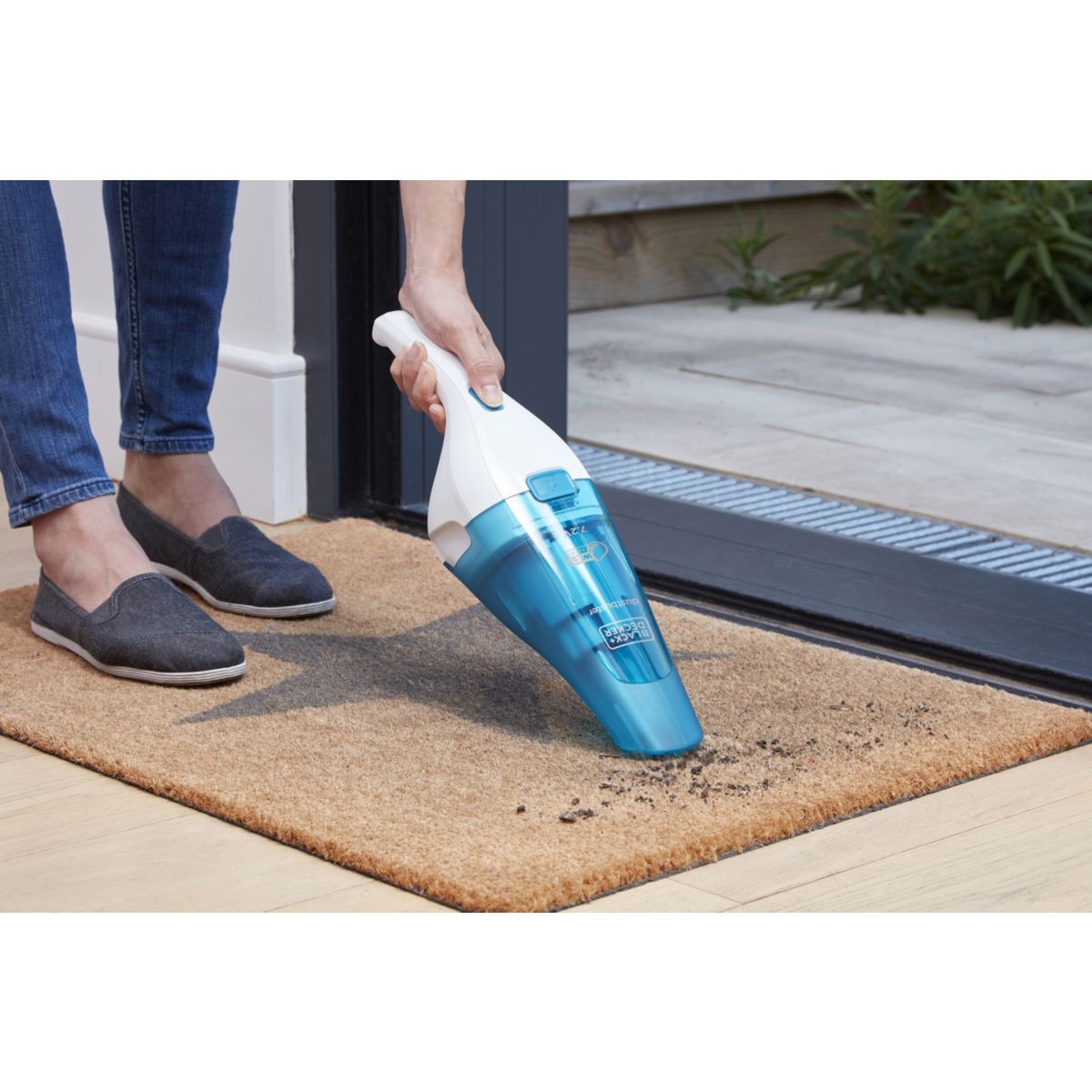 Aspirateur main WDC115WA Dustbuster bleu, BLACK & DECKER