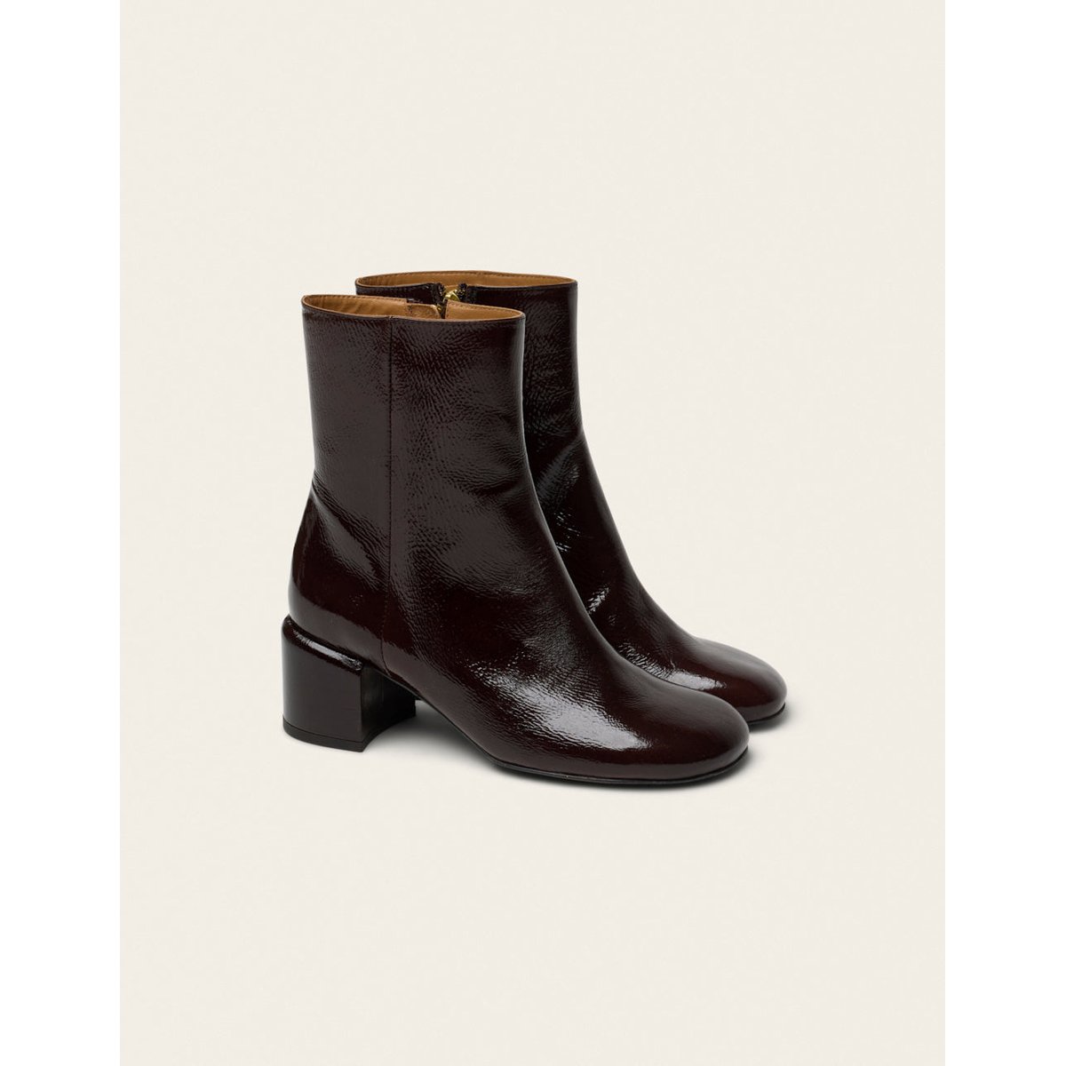Bottines à talons TASMIN cuir plissé verni chocolat, ODAJE