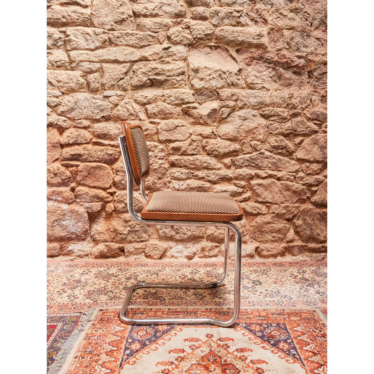 Lot de 4 chaises vintage Alma N°1654 - Bon état marron, DEBONGOUT