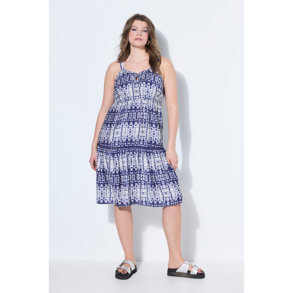 Robe midi, coupe A sans manches bleu foncé, STUDIO UNTOLD