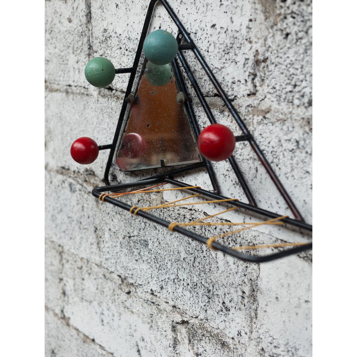 Miroir triangulaire Igor N°1100 - Bon état noir, DEBONGOUT