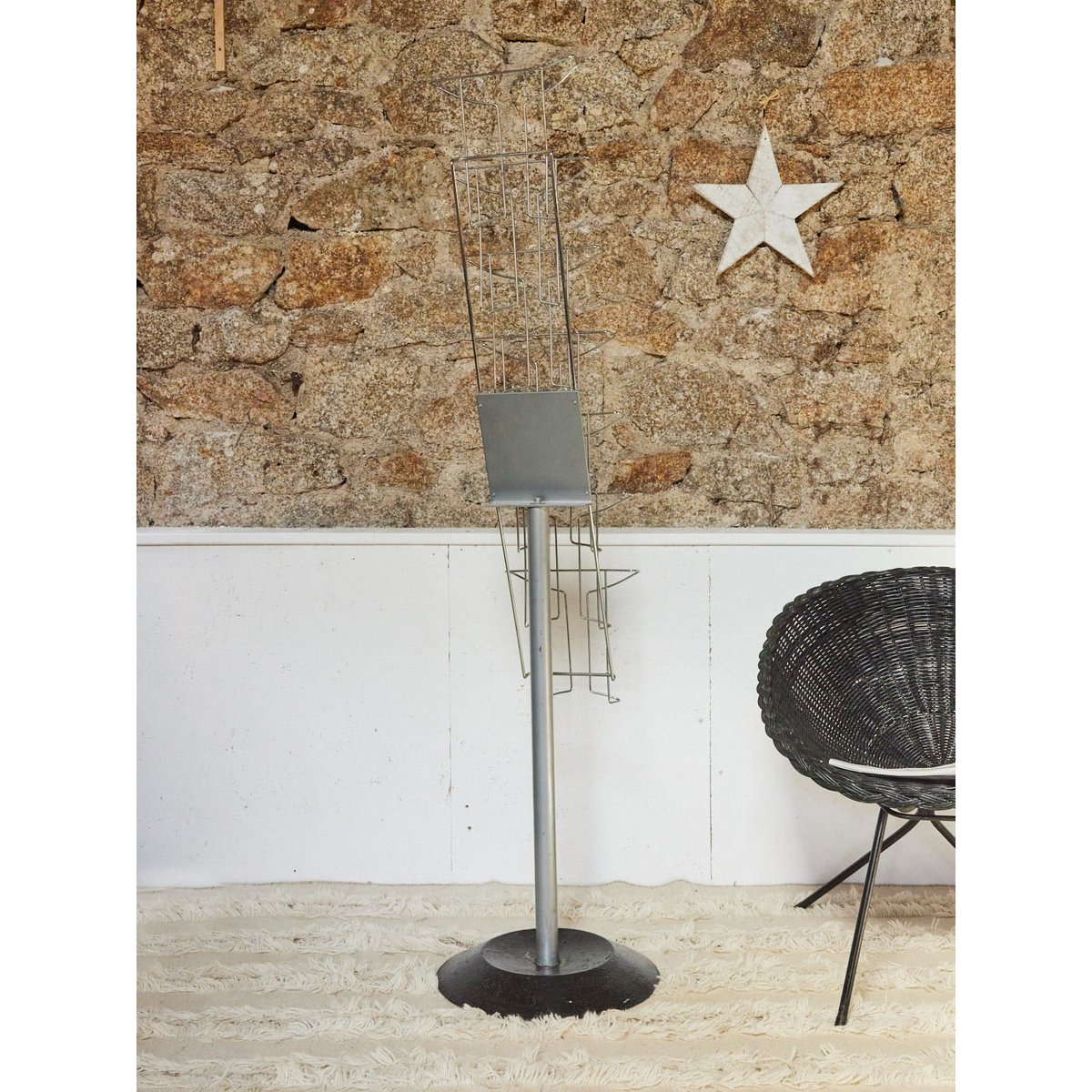 Porte-revues sur pied Marius N°254 - Bon état gris, DEBONGOUT