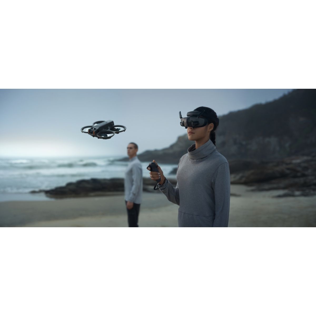 Drone Avata 2 Fly More Combo (3 batteries) gris, DJI