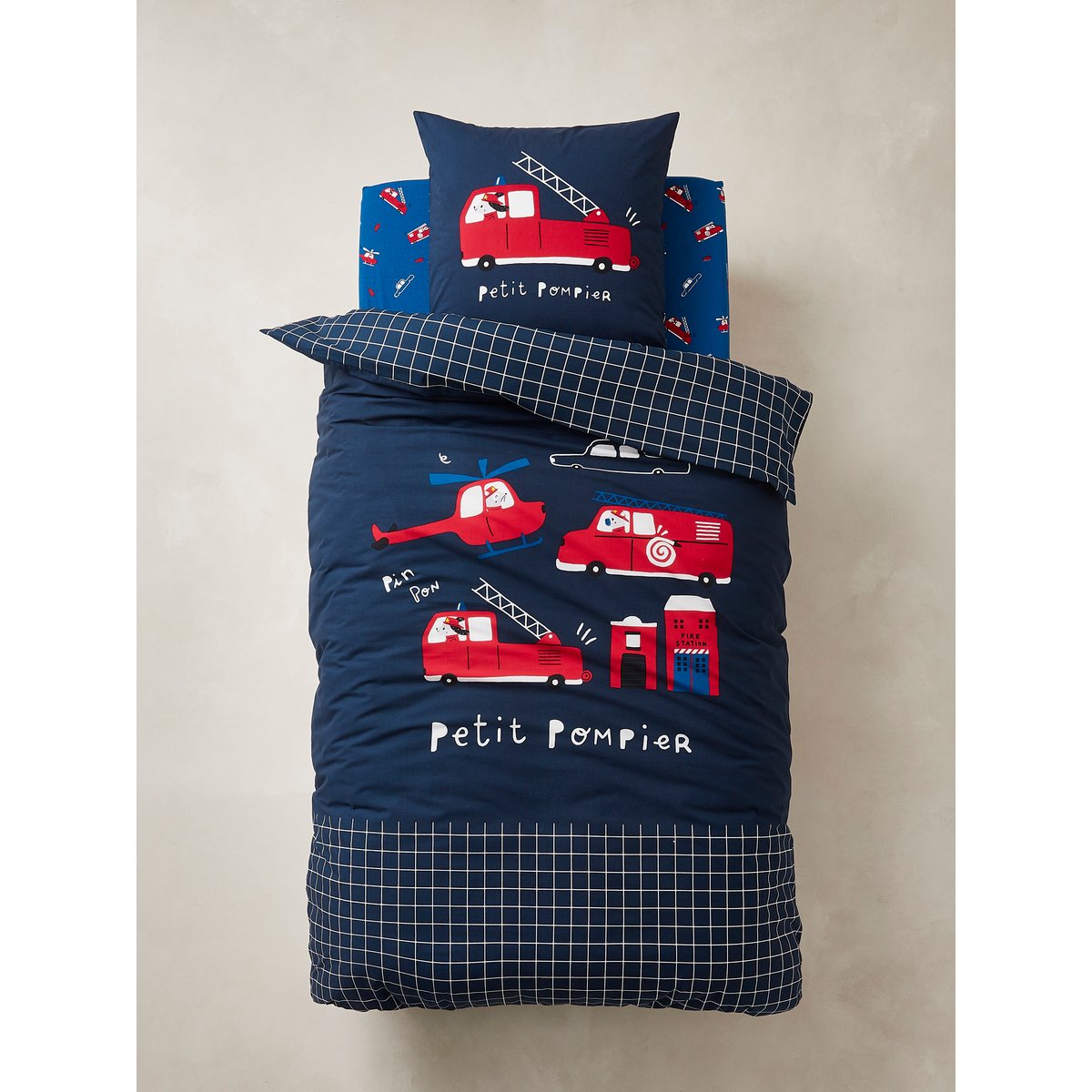 Parure housse de couette + taie d'oreiller PETIT POMPIER bleu foncé, VERTBAUDET