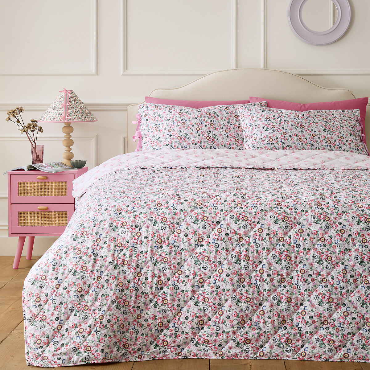 Pearly Queen Ditsy Cotton Quilted Bedspread pink, CATH KIDSTON