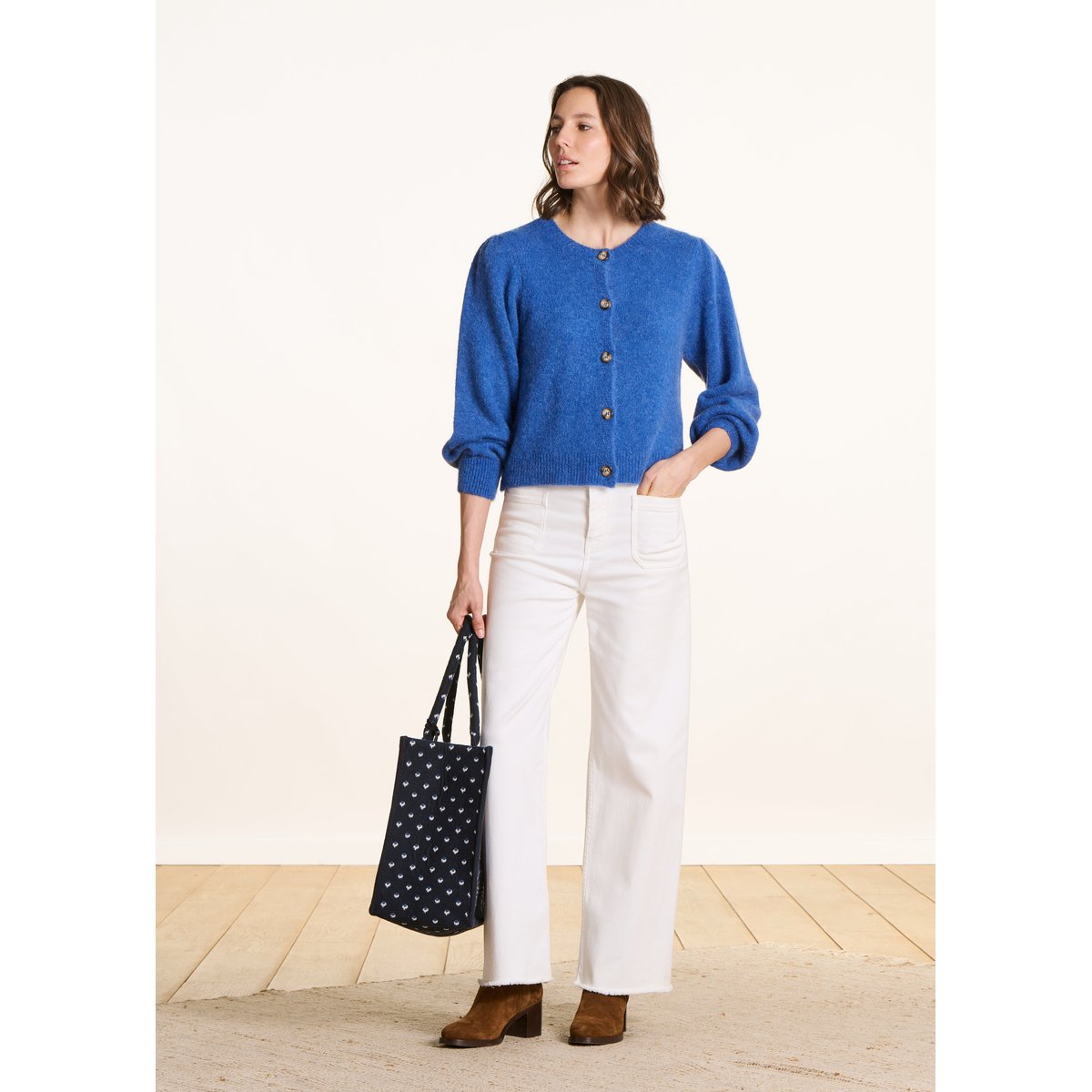 Gilet droit et court col rond denim, LA FEE MARABOUTEE