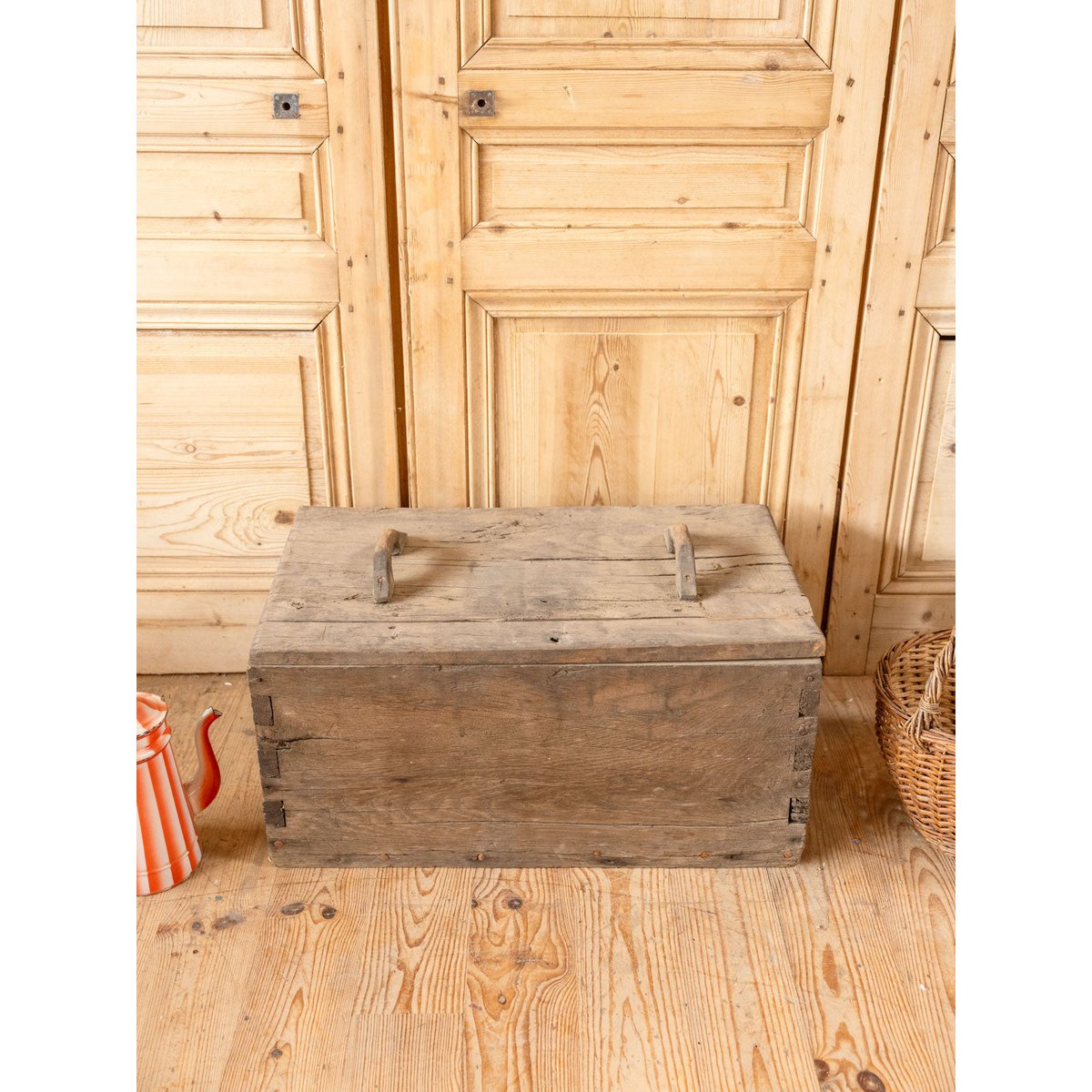 Coffre en bois Lucien N°166 - Bon état bois foncé, DEBONGOUT