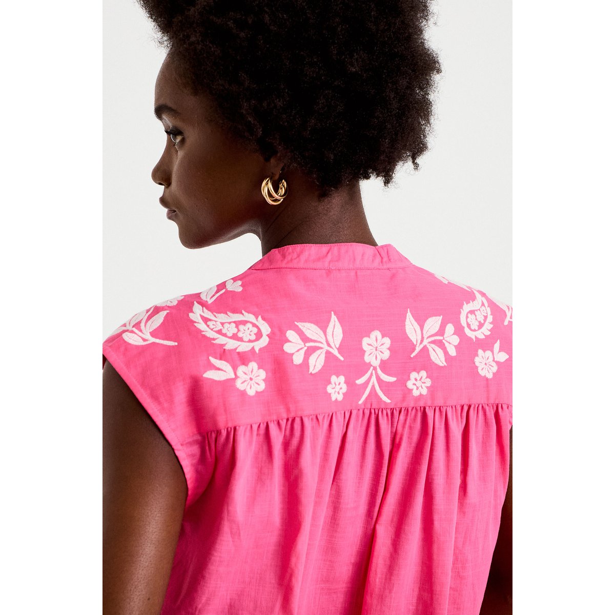 Blouse droite sans manches col v rose fushia, CACHE CACHE