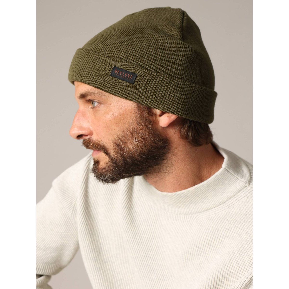 Bonnet côtelé homme à revers avec patch logo MALCOLM dark khaki, DEELUXE