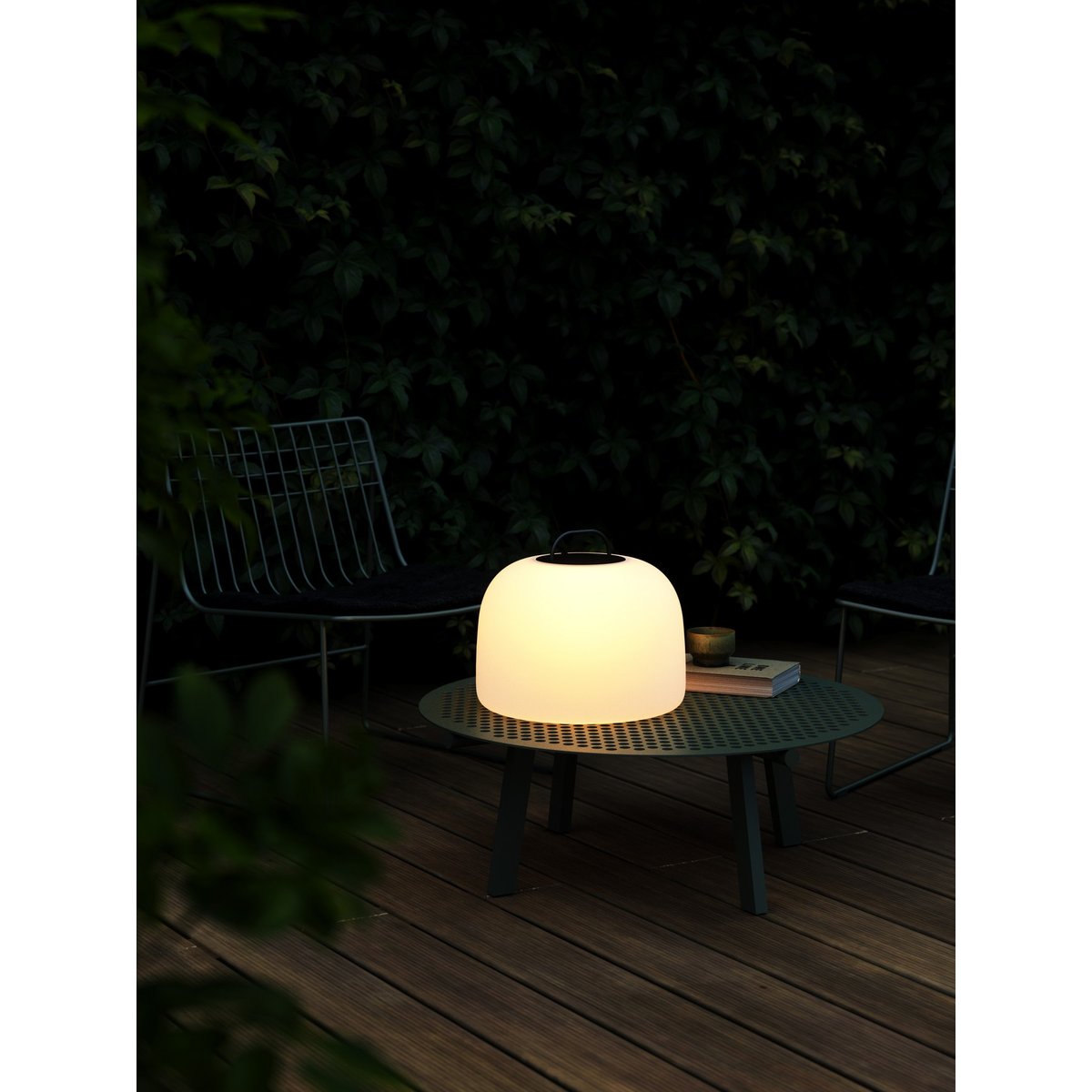 Luminaire nomade Adaptable et Pratique d'extérieur / 300 Lumen - en plastique, KETTLE blanc, NORDLUX