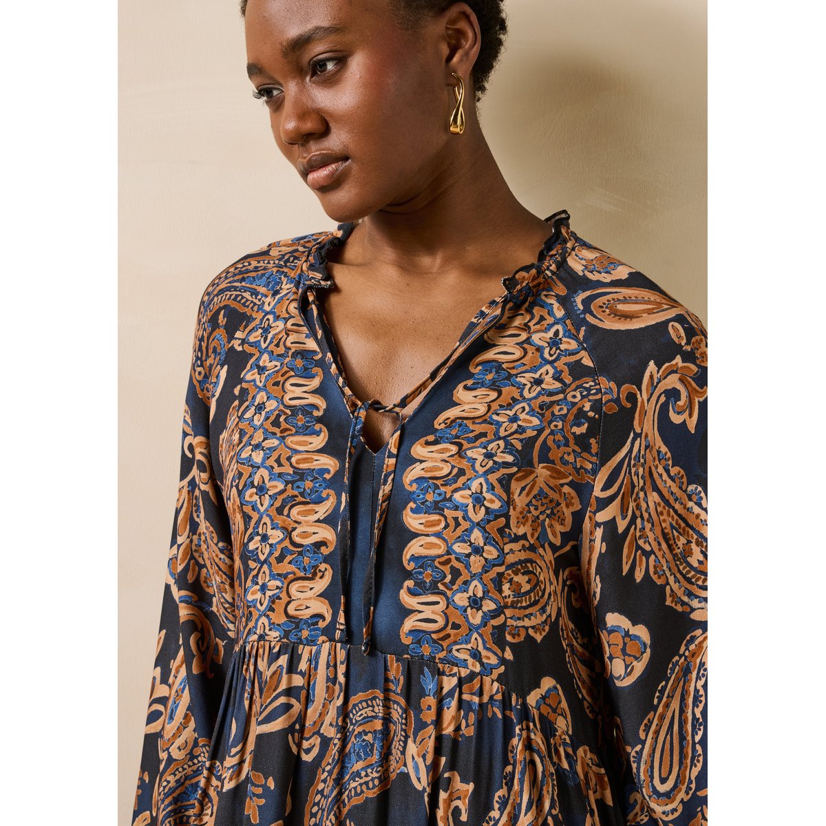 Robe longue ample imprimée manches longues bleu encre, LA FEE MARABOUTEE