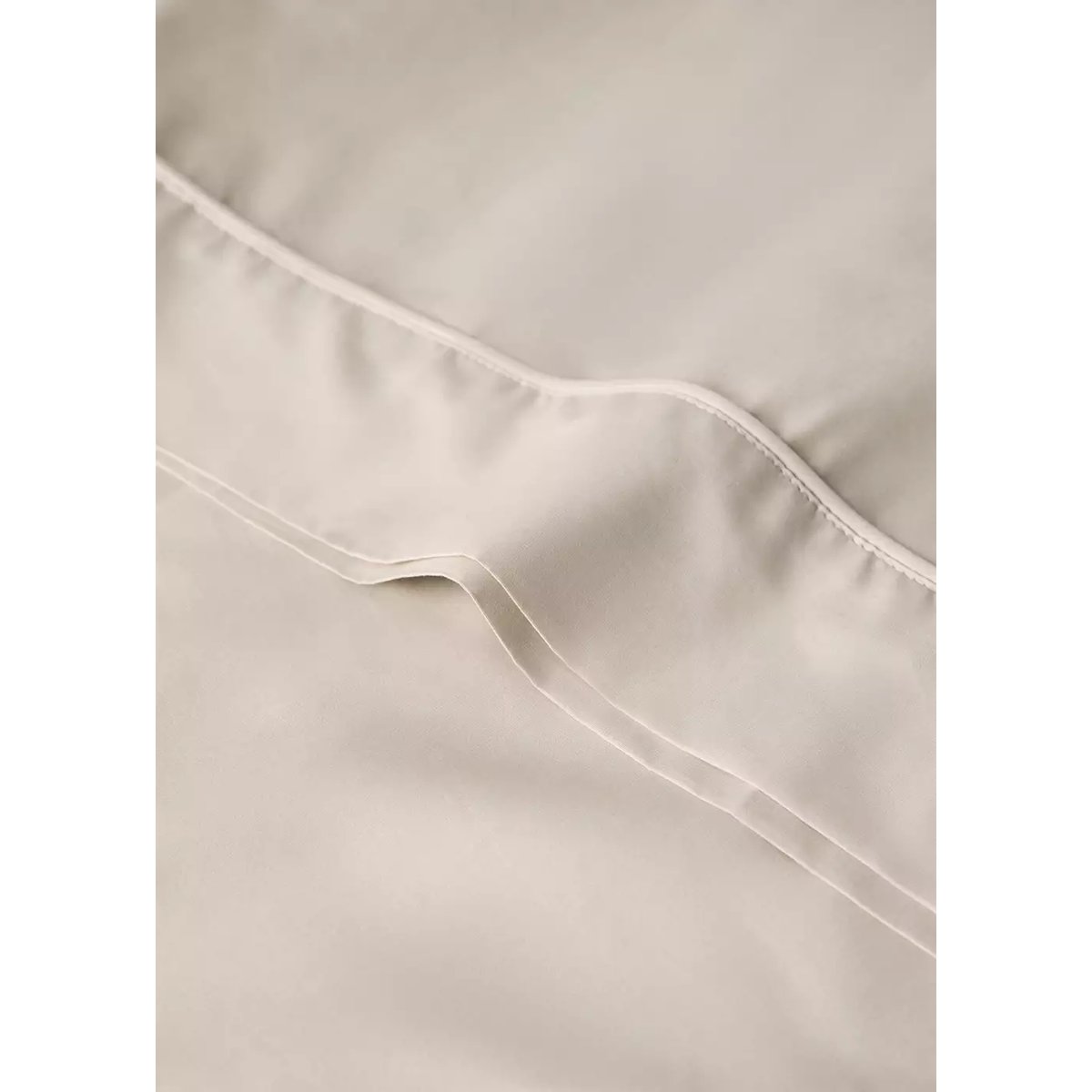 Deux taies d'oreiller percale de coton 500 fils finition passepoilée 45 x 110 cm sable, MANGO HOME