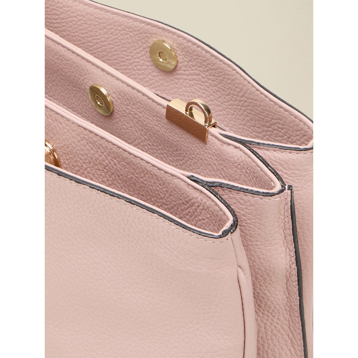 Sac bandoulière rose, OLTRE
