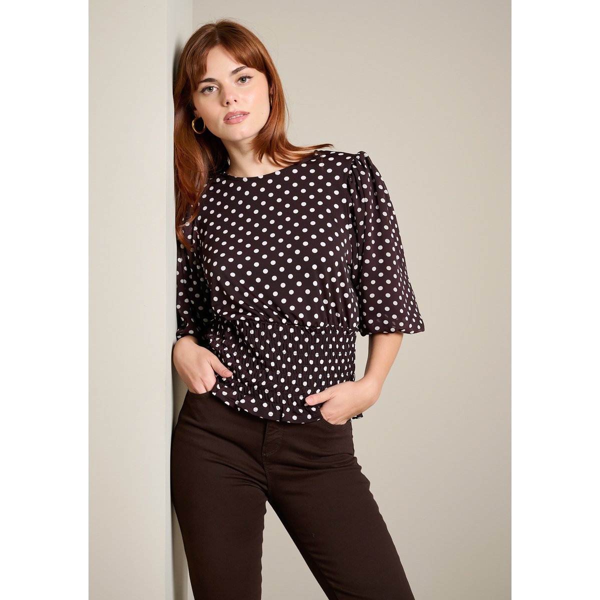 Top à pois taille smockée brun fonce chocolate, LOLALIZA