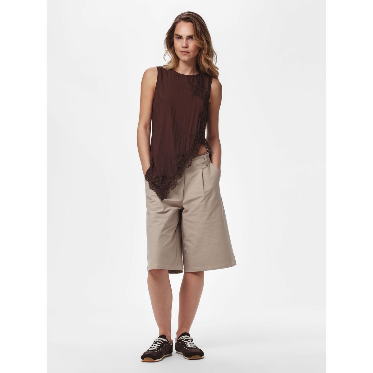 Top Sans Manches marron - hot fudge1, PIECES