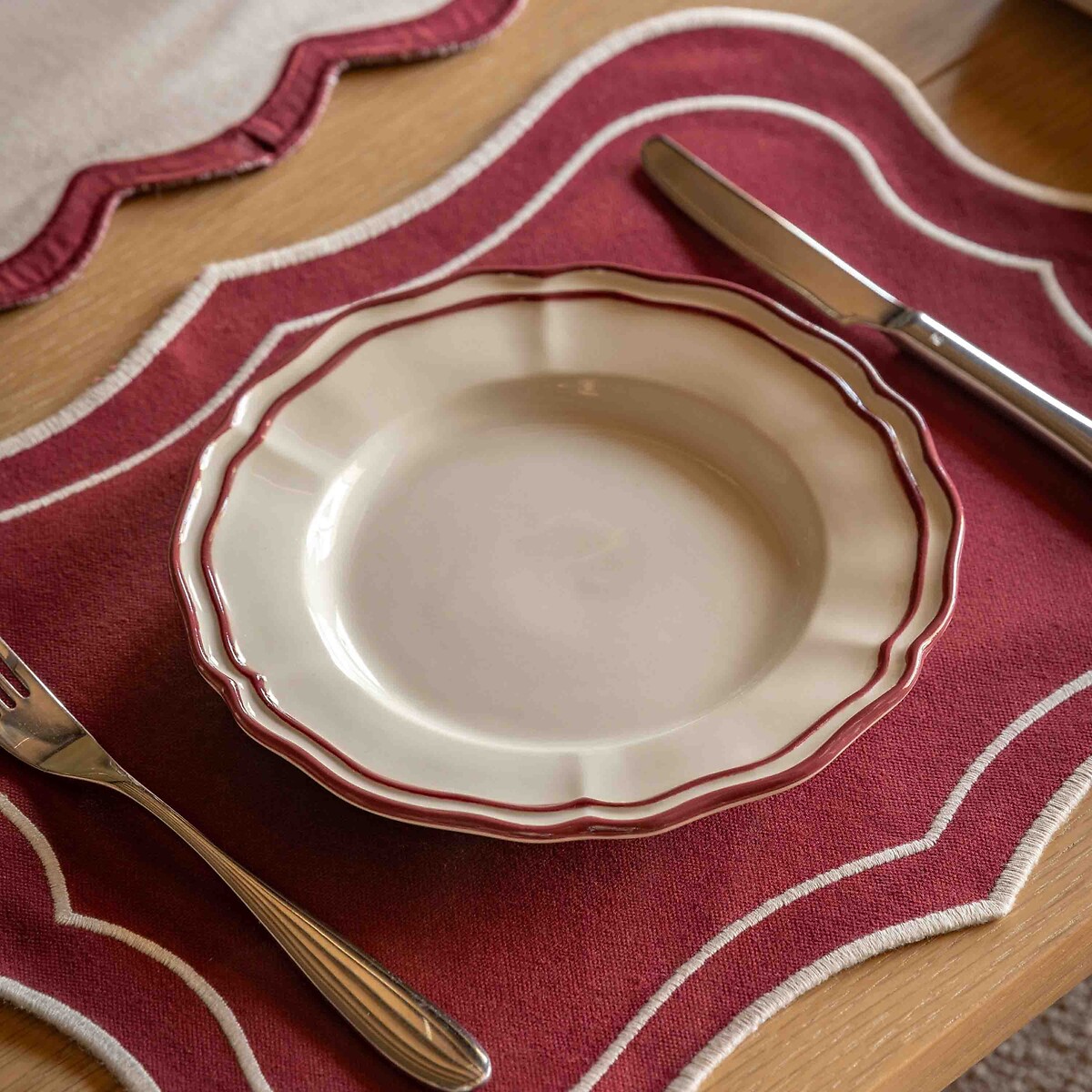 Set of 4 Heritage Scallop Dessert Plates cream, ÉDITÉ