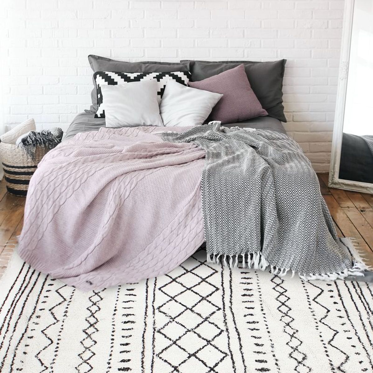 Tapis de salon en coton motifs ethniques   BERBERE ETHNO beige, THE DECO FACTORY