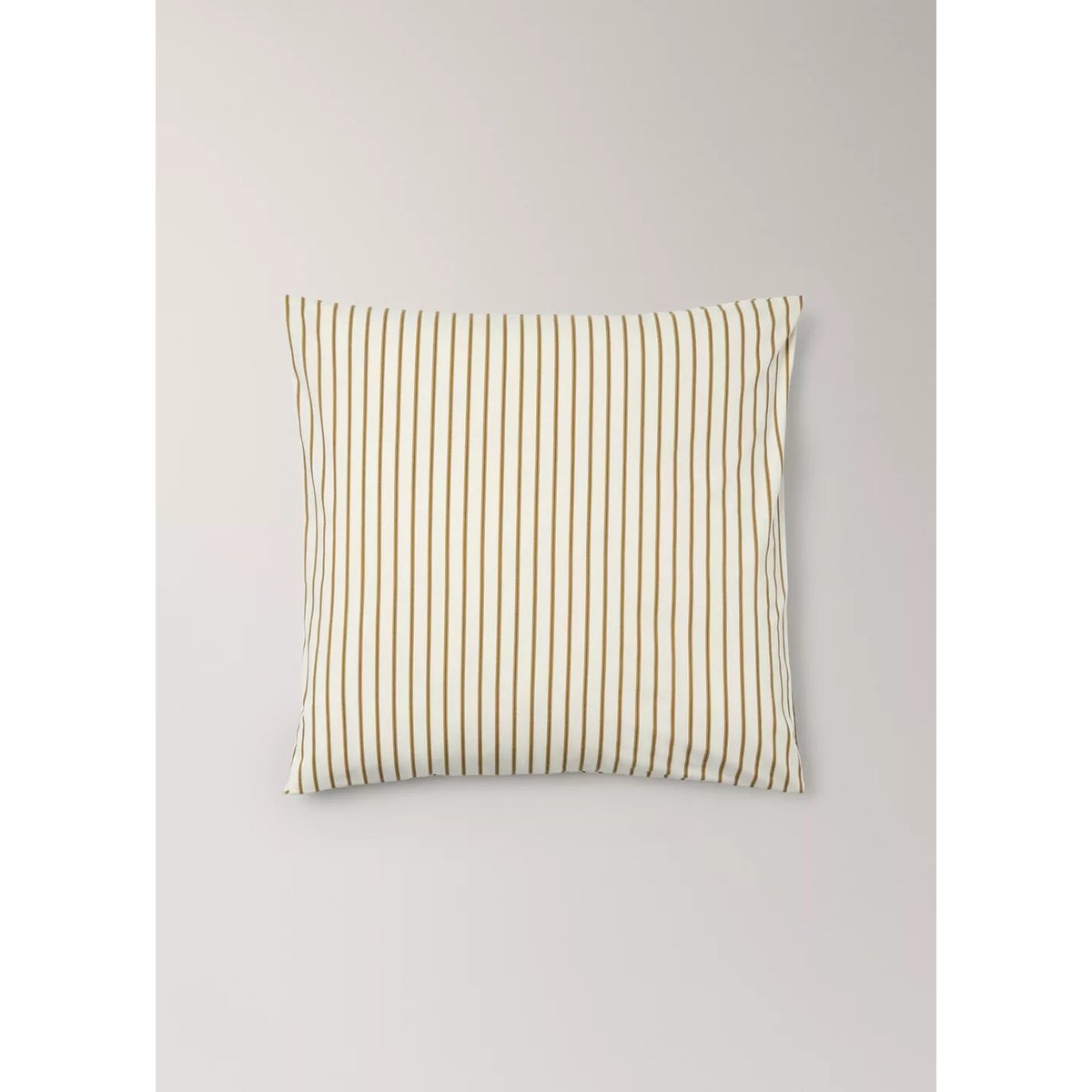 Taie d'oreiller 60 x 60 cm en coton ocre, MANGO HOME