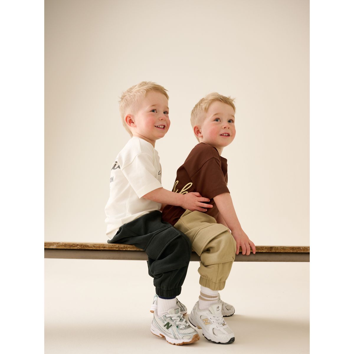 T-shirt et pantalon de jogging, 4 pièces marron/crème, NEXT