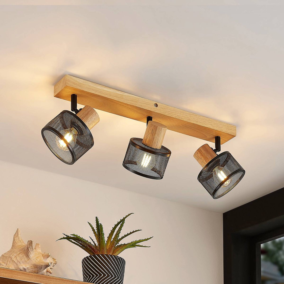 Spot en bois moderne, Evinora noir, bois clair, LINDBY