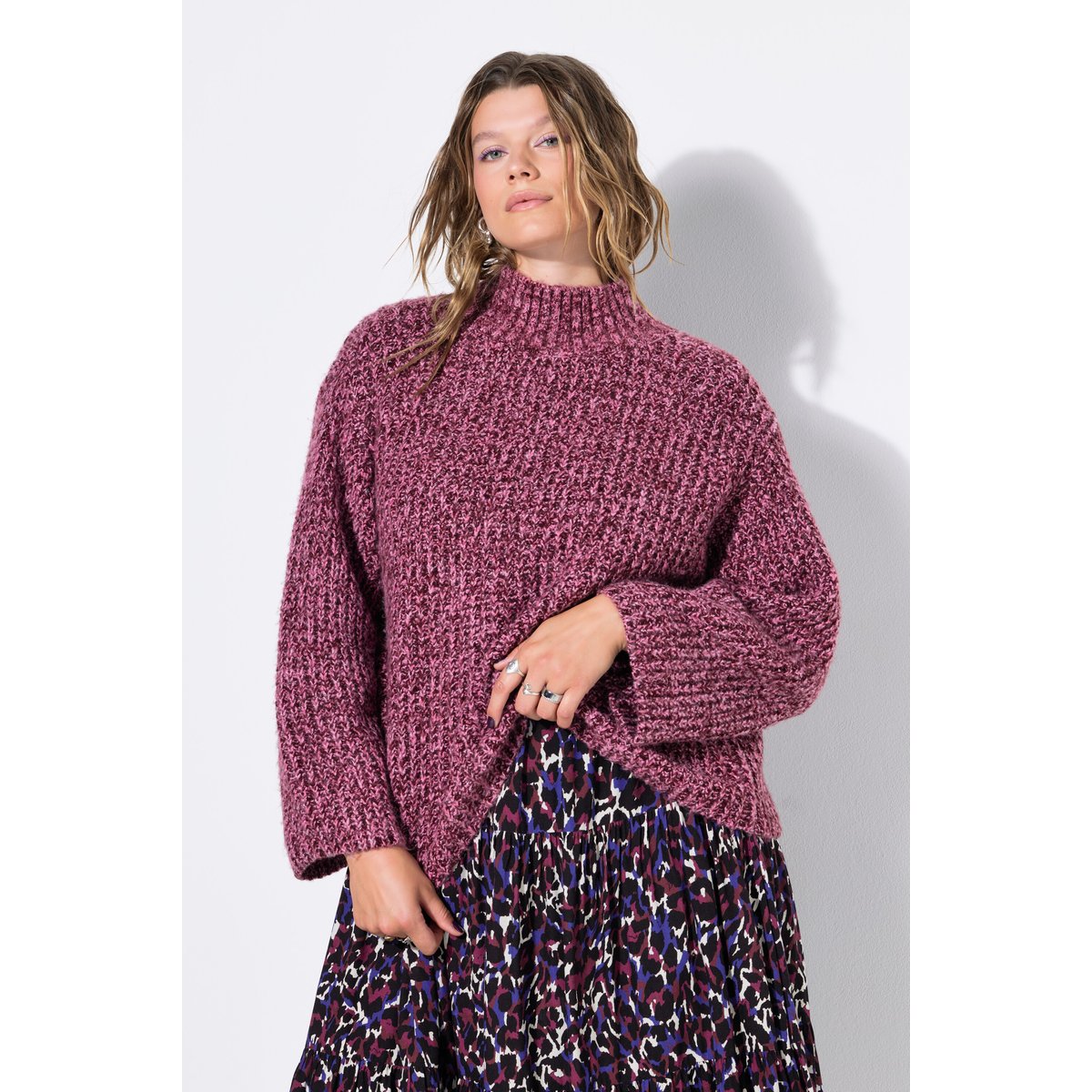 Pull oversize, maille côtelée, col montant mûres, STUDIO UNTOLD