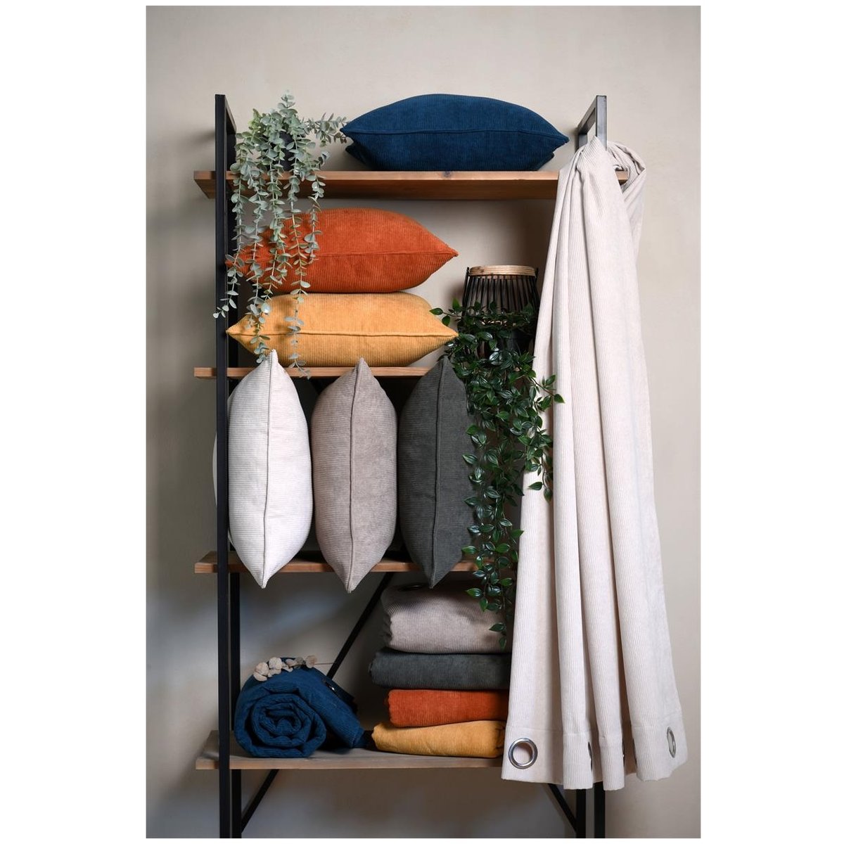 Coussin cotele Collection Antoine kaki, EDEN