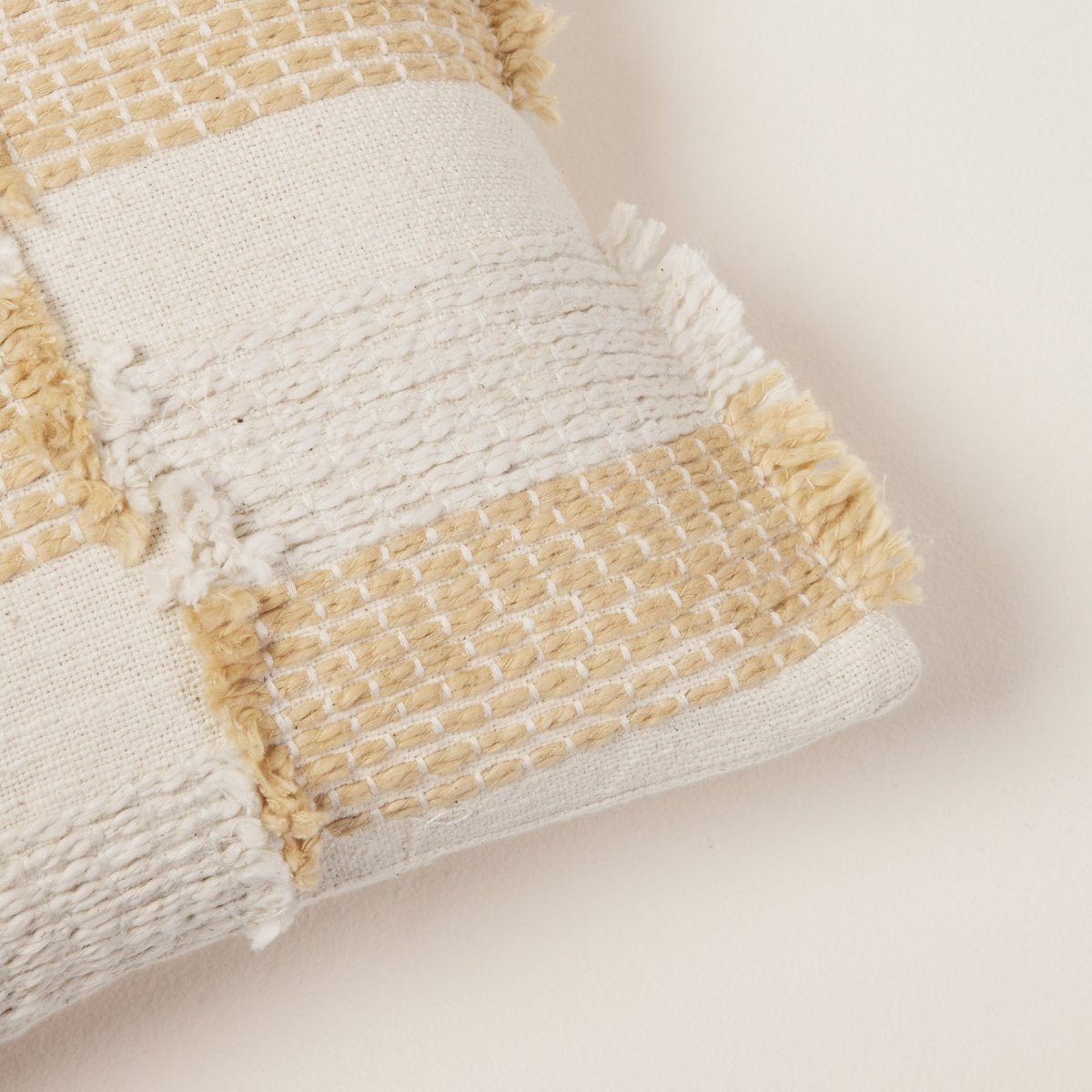 housse de coussin en Coton brodé à la finition frangée SILAS naturel, MADURA
