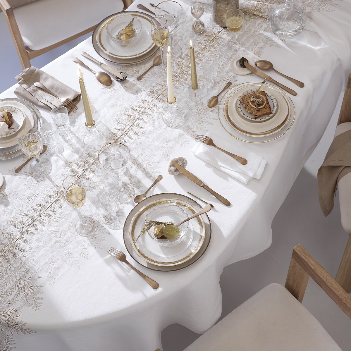 Nappe imprimée en lin, FOSSILE blanc grège, ALEXANDRE TURPAULT