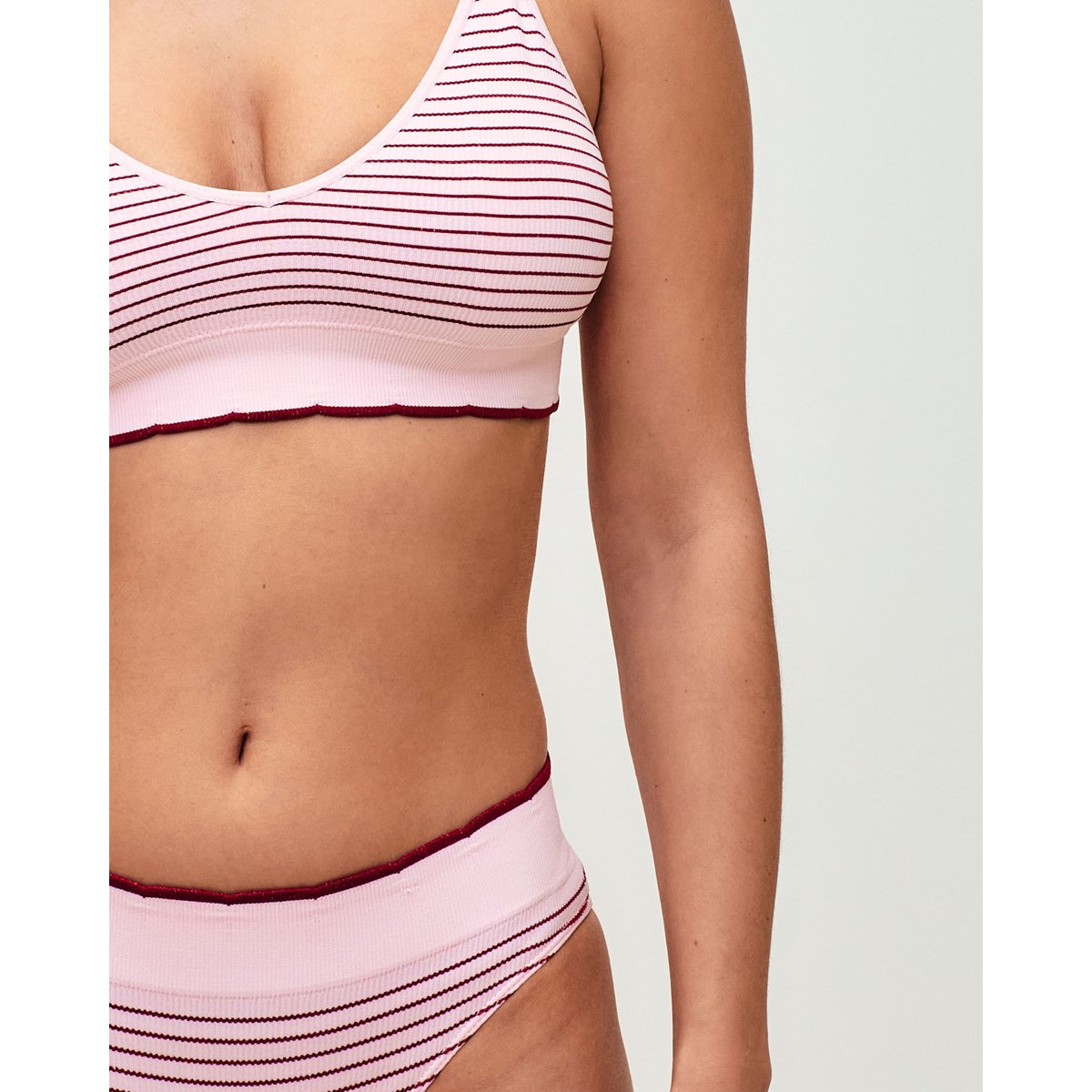 Culotte en seamless à rayures RAYURELOVIZ rose clair, UNDIZ
