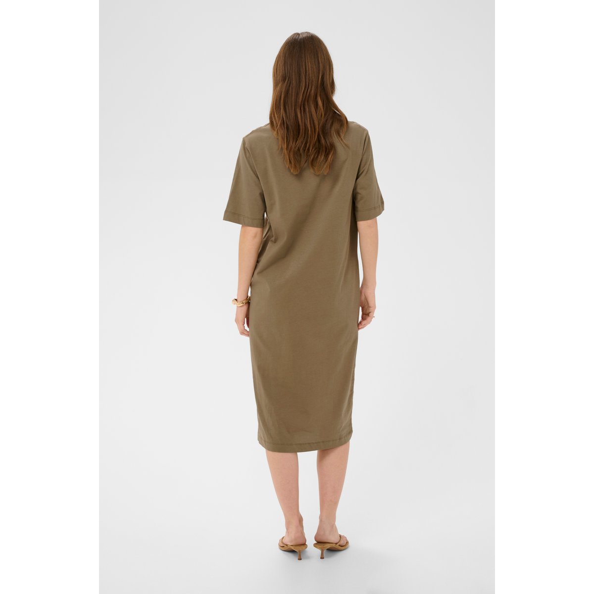 Robe vert dusky green, SOAKED IN LUXURY