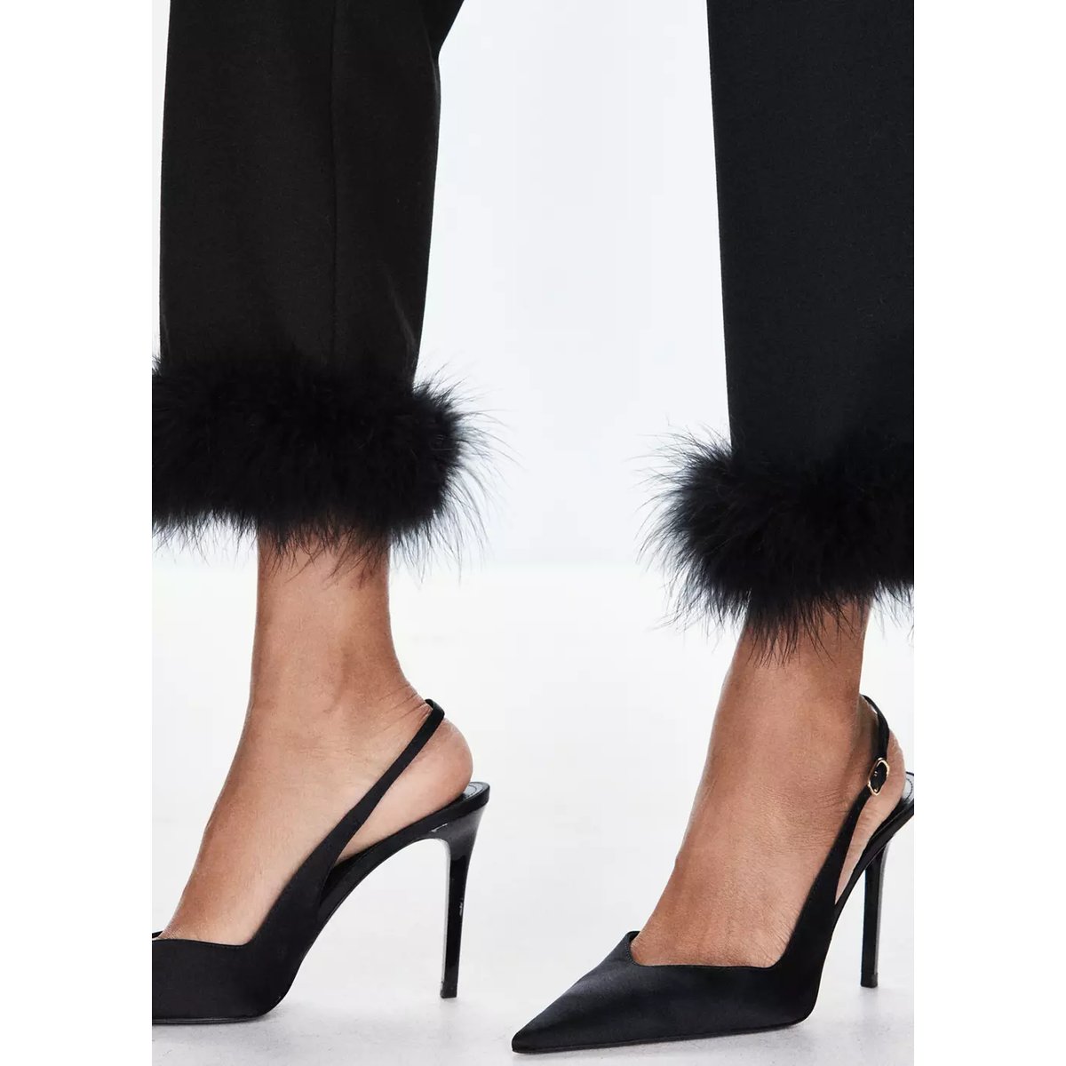 Pantalon taille haute à plumes noir, MANGO