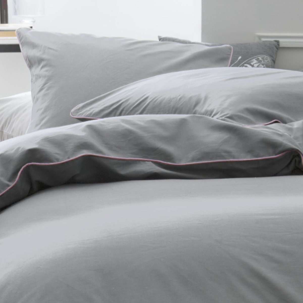Parure de lit 2 personnes uni coton avec piping PRESTIGE gris, TODAY