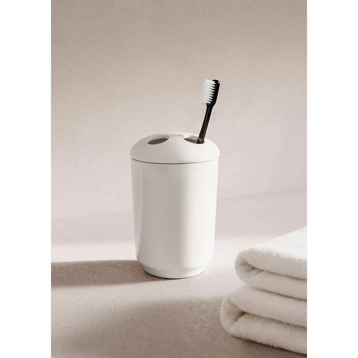 Gobelet à brosse à dents en faïence blanc, MANGO HOME