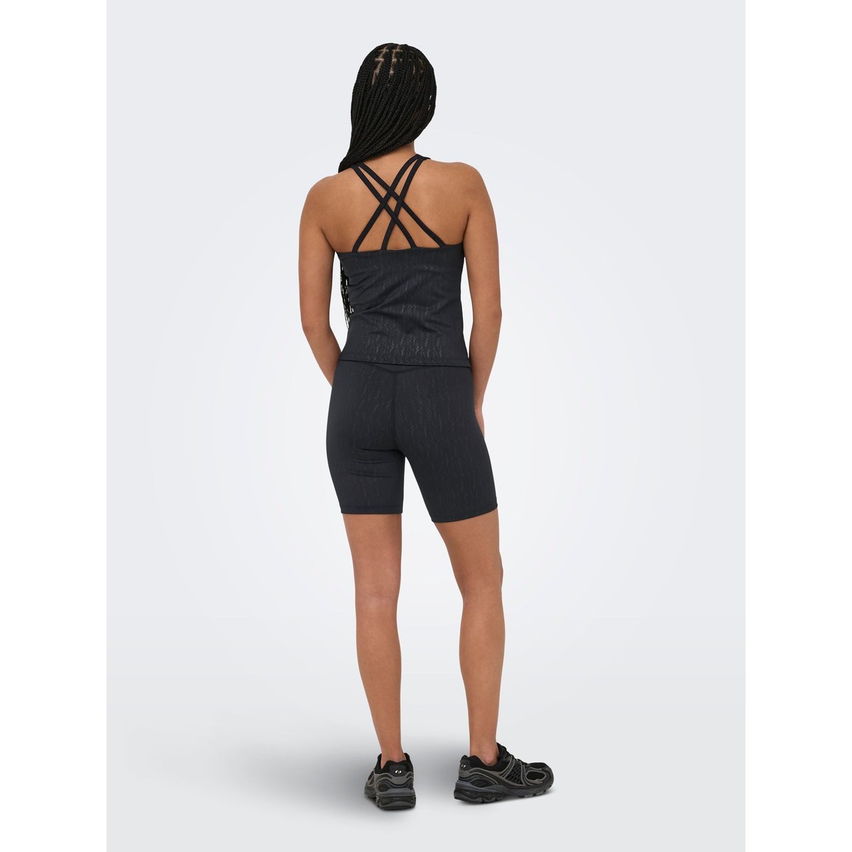Short black 1, ONLY PLAY