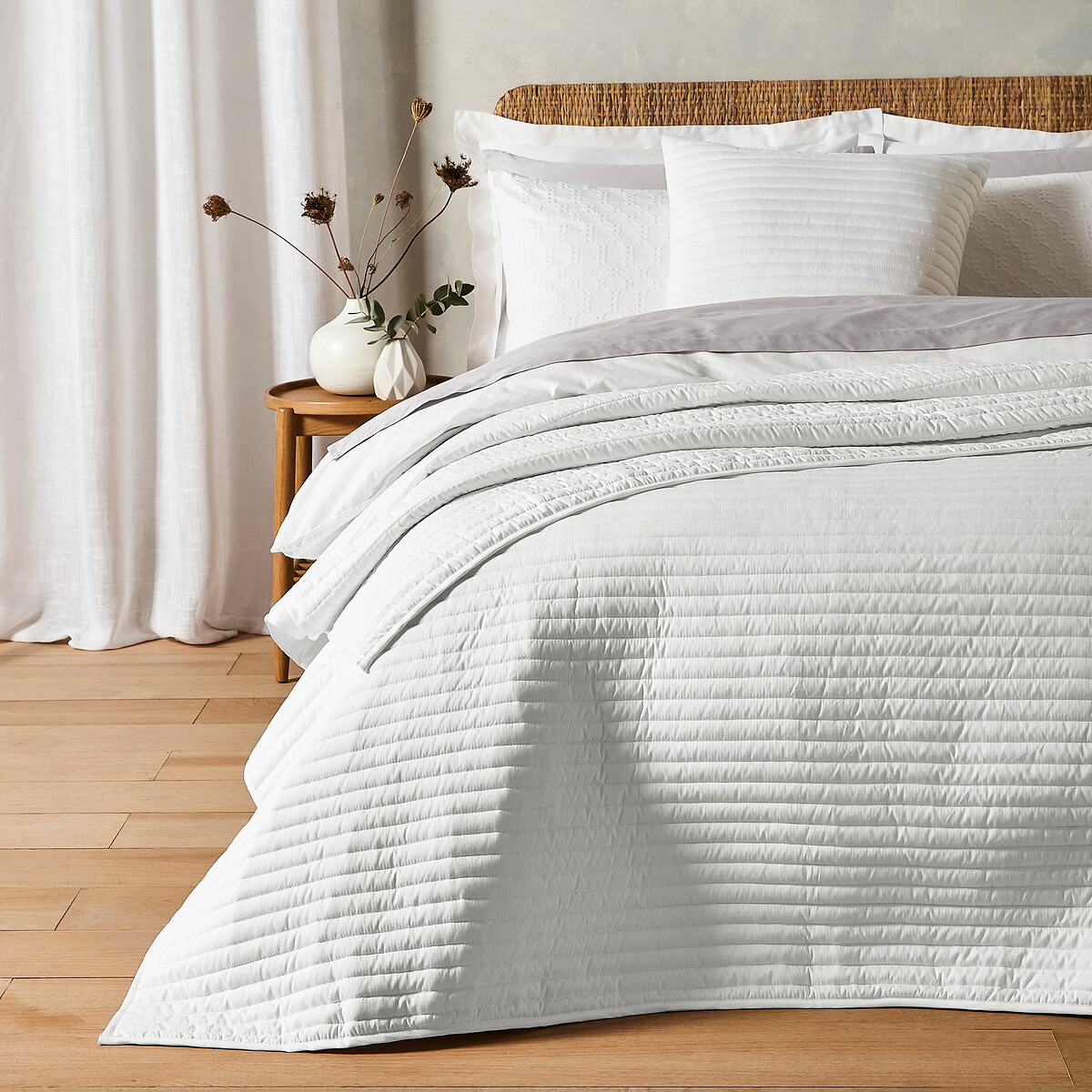 Quilted Lines Bedspread white, BIANCA FINE LINENS