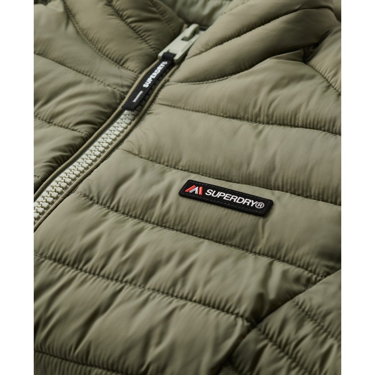 Doudoune Fuji Lite vert olive poudré, SUPERDRY