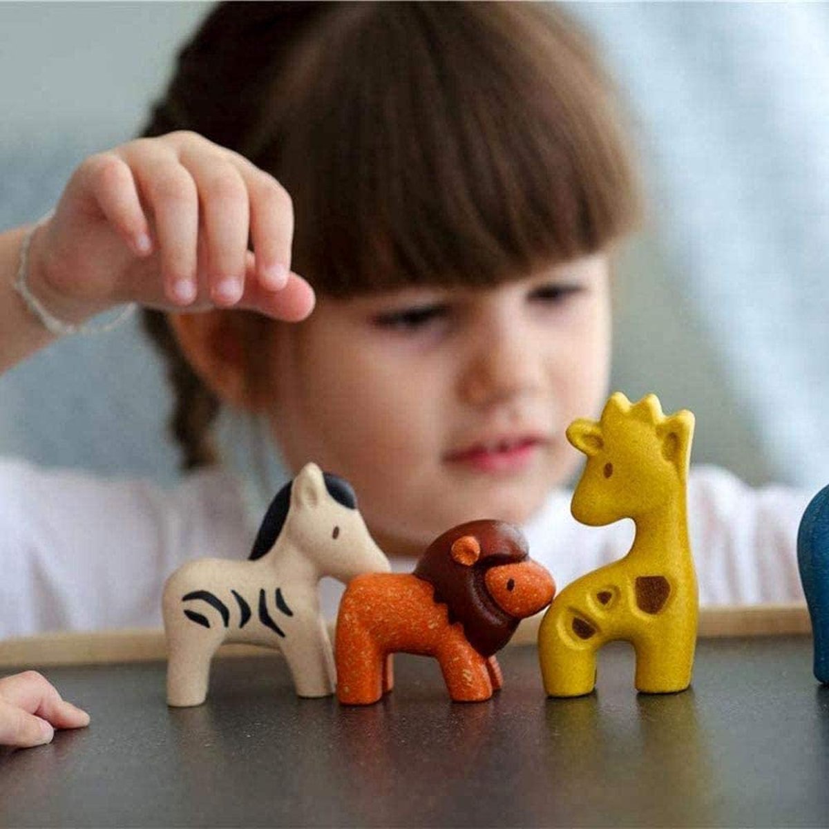 Figurines 4 animaux de la savane rouge, PLAN TOYS