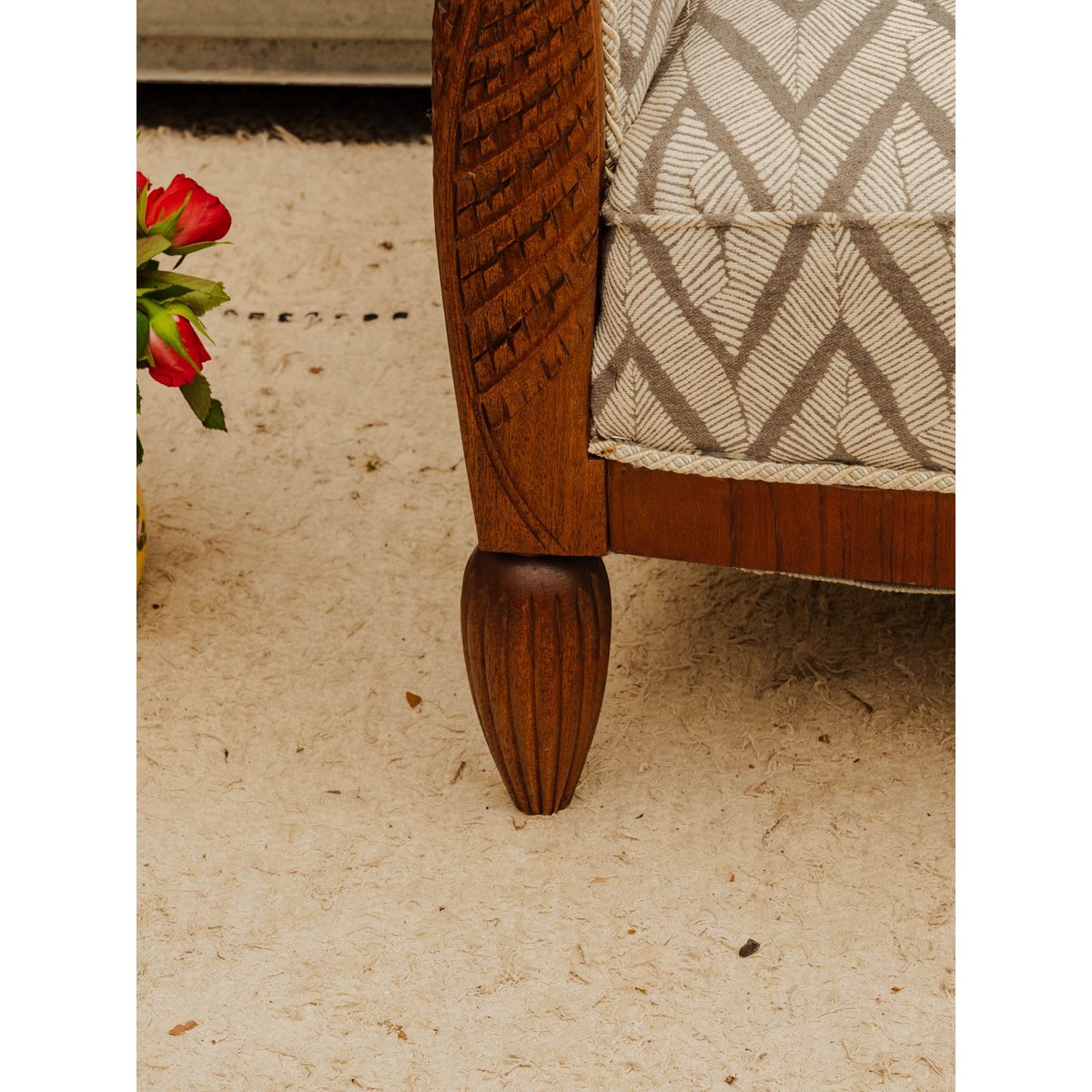 Fauteuil en tissu blanc à motifs Ernest N°1645 - Bon état blanc, DEBONGOUT
