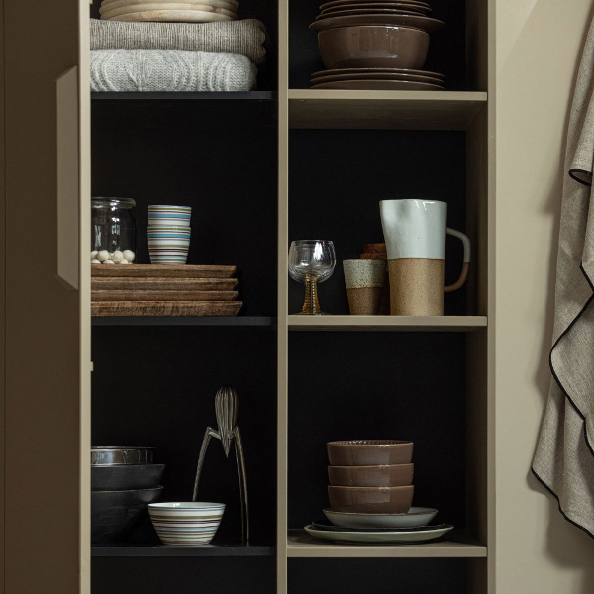 Armoire 1 porte 5 niches en bois H221cm- LOWEN beige, WOOOD