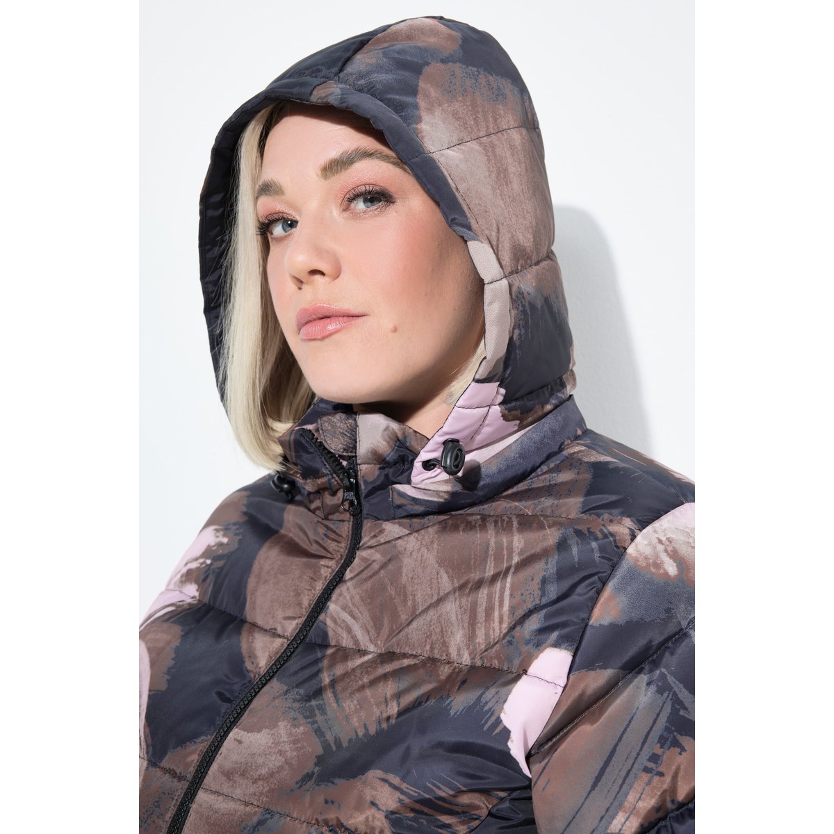Doudoune matelassée HYPRAR à capuche noir, ULLA POPKEN
