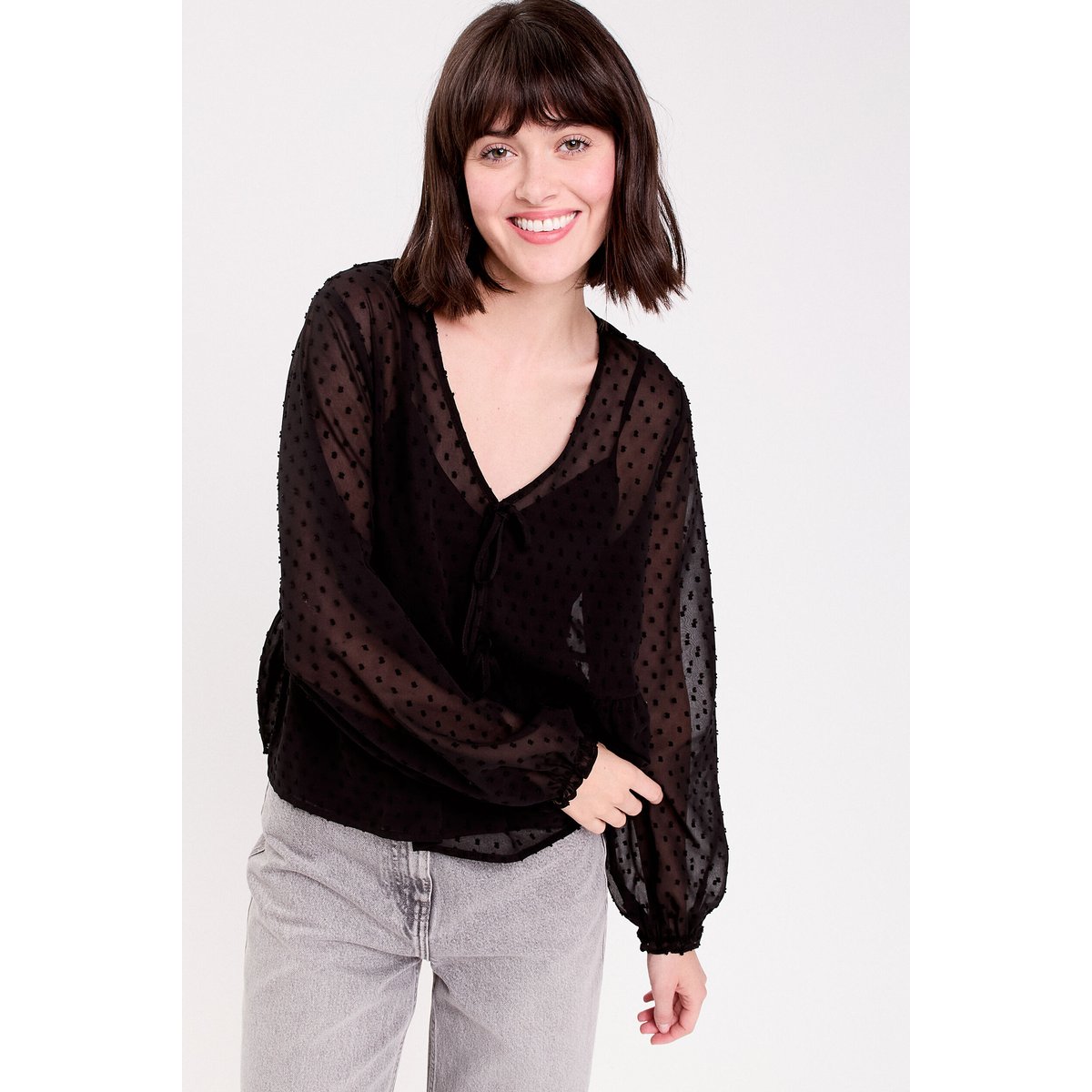 Blouse courte droite col v noir, CACHE CACHE
