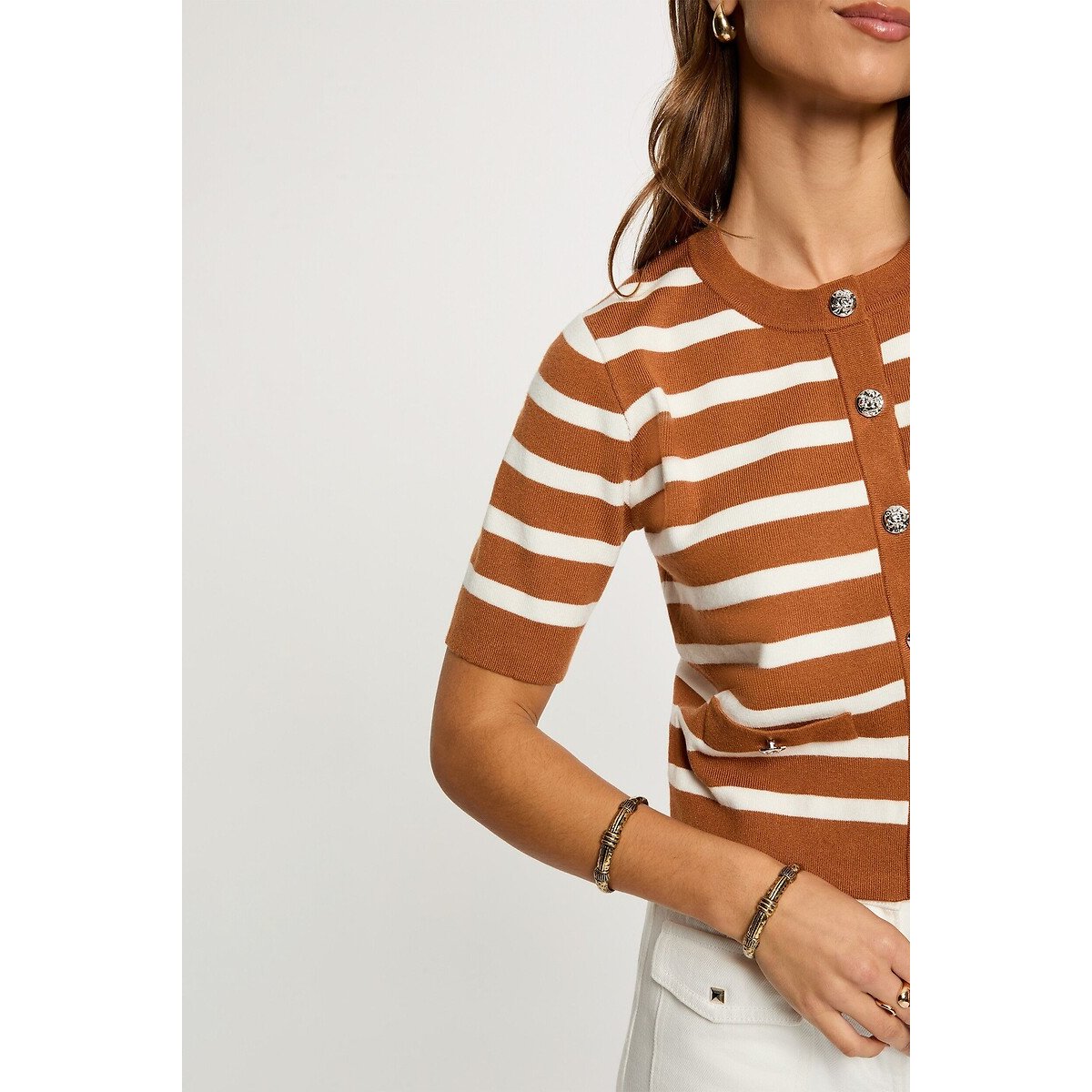 Gilet manches courtes rayé, col rond camel/blanc, MORGAN